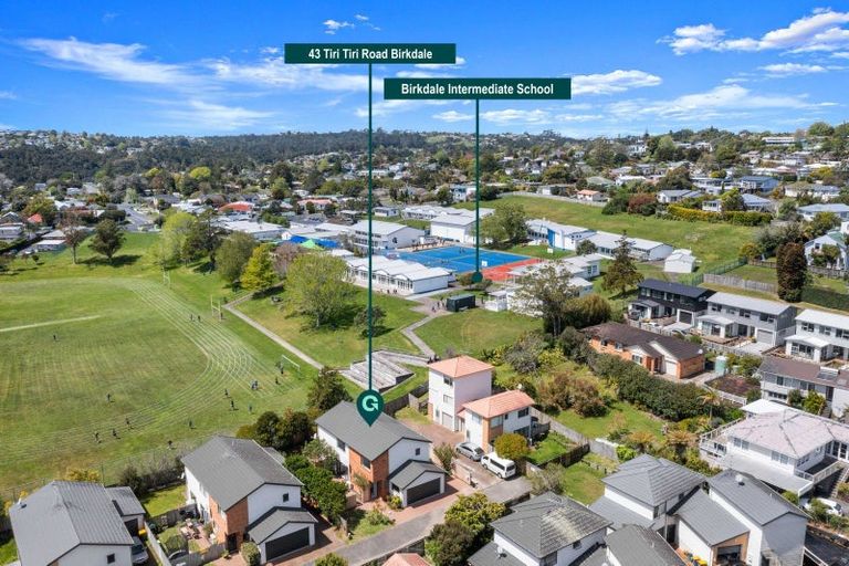 Photo of property in 43 Tiri Tiri Road, Birkdale, Auckland, 0626