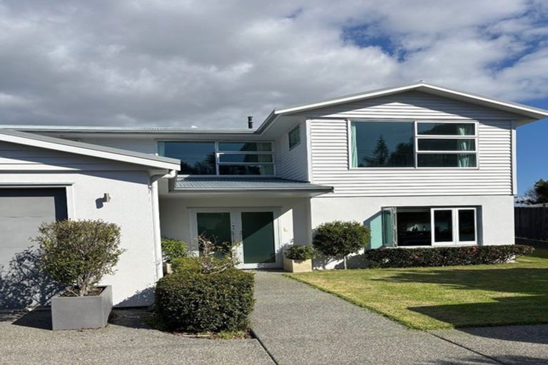 Photo of property in 242 Papamoa Beach Road, Papamoa Beach, Papamoa, 3118