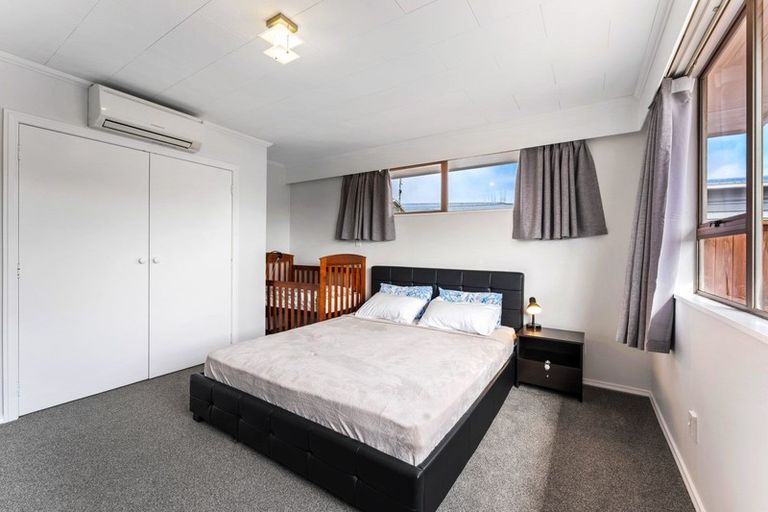 Photo of property in 56 Holborn Drive, Stokes Valley, Lower Hutt, 5019