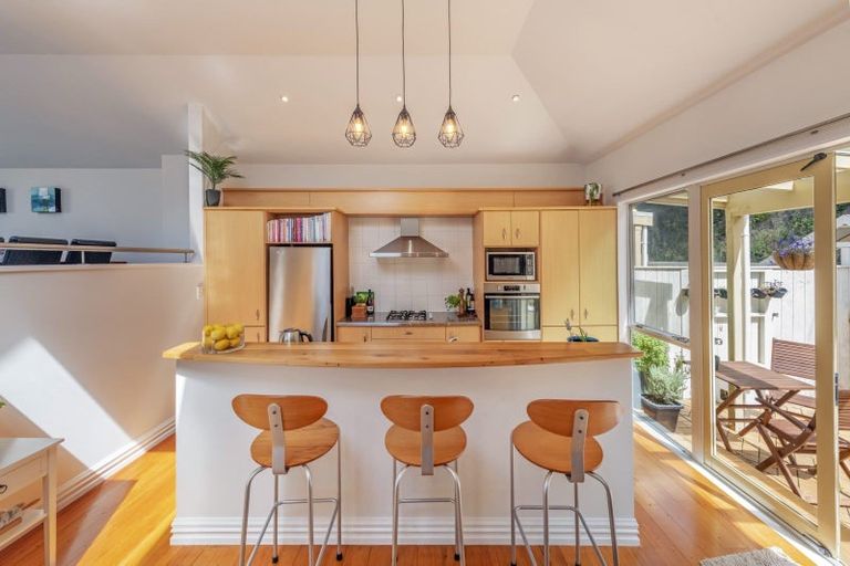 Photo of property in 153g Grant Road, Thorndon, Wellington, 6011