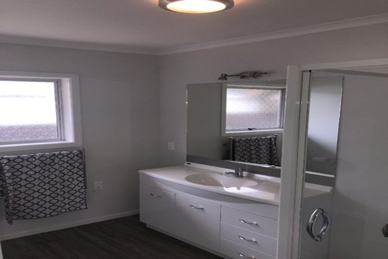 Photo of property in 27 Howden Road, Fairfield, Hamilton, 3214