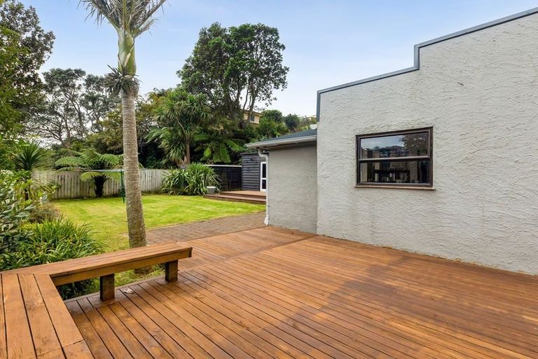 Photo of property in 20 Parris Street, Moturoa, New Plymouth, 4310