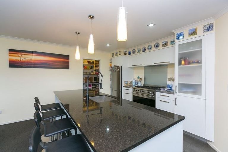 Photo of property in 1 Rawiri Drive, Bell Block, New Plymouth, 4312