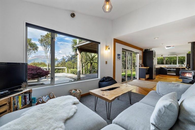 Photo of property in 17 Tall Tree Lane, Mount Creighton, Queenstown, 9371