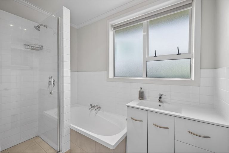 Photo of property in 208 Condell Avenue, Papanui, Christchurch, 8053