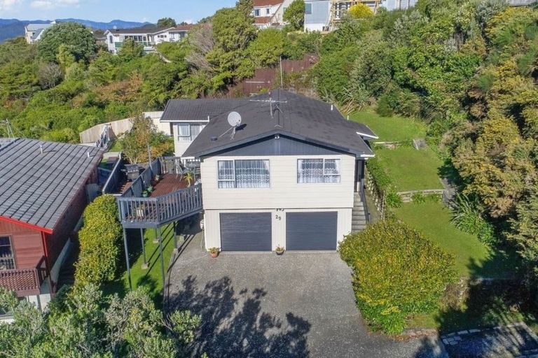 Photo of property in 29 Wisteria Grove, Maungaraki, Lower Hutt, 5010