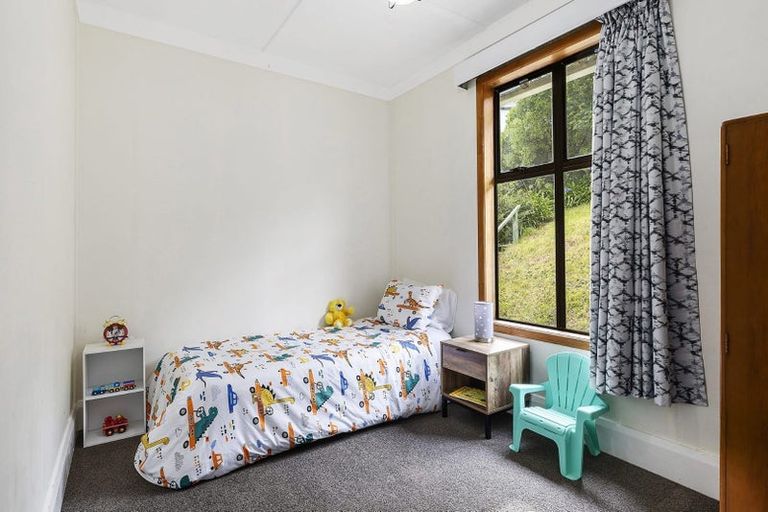 Photo of property in 123 Melbourne Road, Island Bay, Wellington, 6023