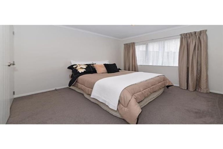 Photo of property in 15 Dawood Place, The Gardens, Auckland, 2105