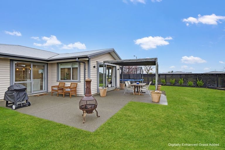 Photo of property in 62 Cassino Street, Rangiora, 7400