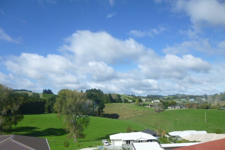 Photo of property in 18 Raptor Way, Welcome Bay, Tauranga, 3175