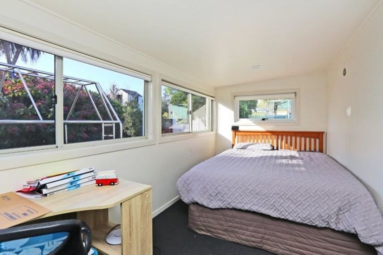 Photo of property in 5 Elizabeth Place, Clive, 4102