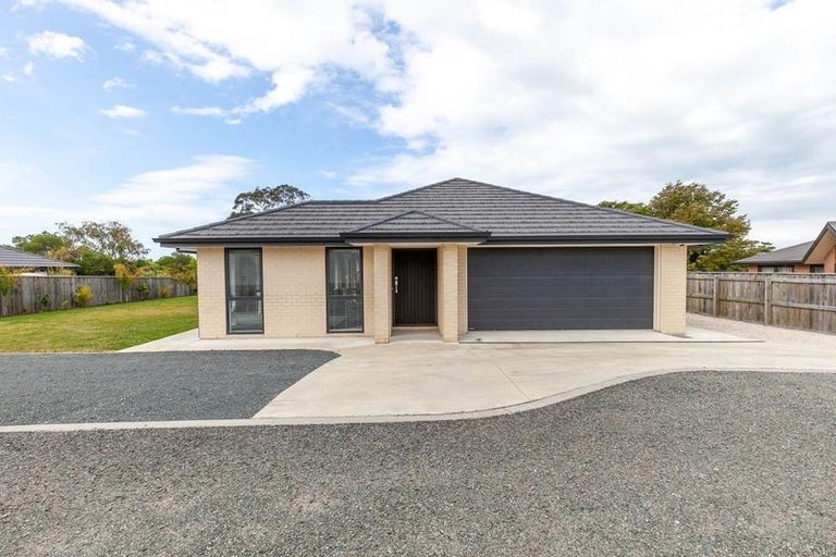 Photo of property in 3 Les Wakefield Road, Mapua, 7005