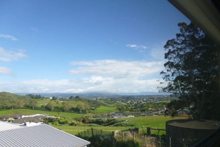 Photo of property in 18 Raptor Way, Welcome Bay, Tauranga, 3175