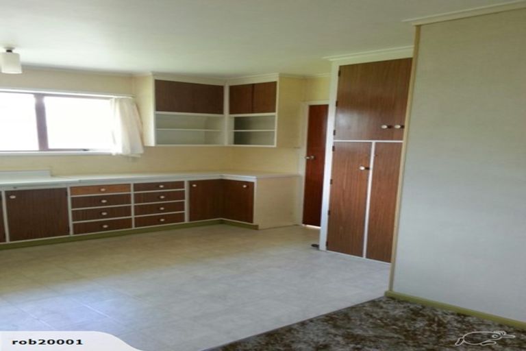 Photo of property in 2/28 Oakland Avenue, Papatoetoe, Auckland, 2025