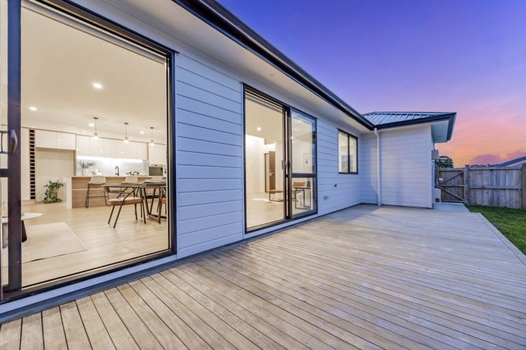 Photo of property in 5 Cutfield Lane, Kumeu, 0810