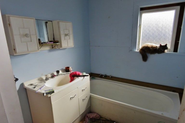 Photo of property in 173 Peel Street, Westport, 7825