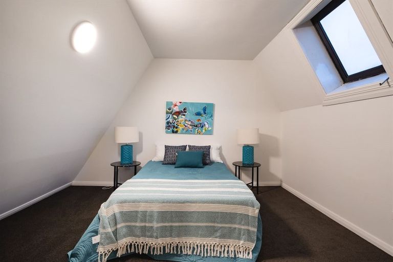 Photo of property in 50 Manor Place, Dunedin Central, Dunedin, 9016