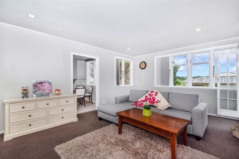 Photo of property in 121a Moire Road, West Harbour, Auckland, 0618