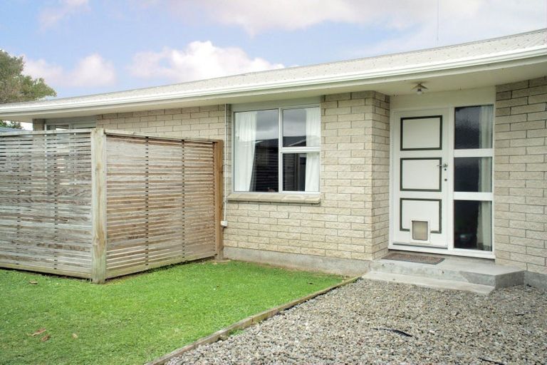 Photo of property in 27 Meadowbrook Drive, Cloverlea, Palmerston North, 4412