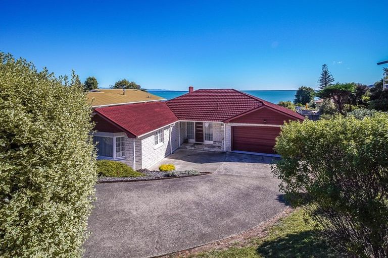 Photo of property in 18 Paremata Street, Atawhai, Nelson, 7010