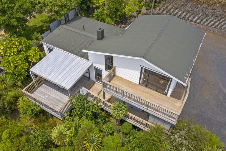 Photo of property in 8 Main Road, Raglan, 3225