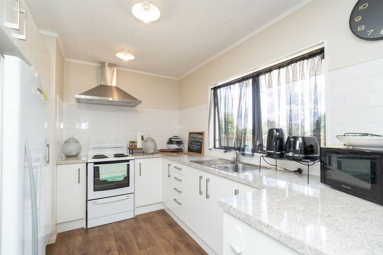 Photo of property in 25b Ross Crescent, Fairfield, Hamilton, 3214