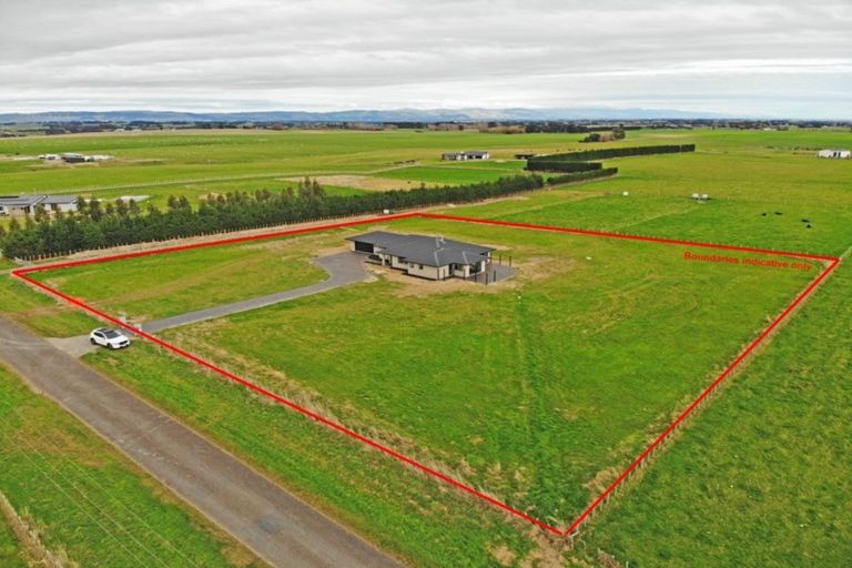 Photo of property in 175 Spur Road West, Colyton, Feilding, 4775