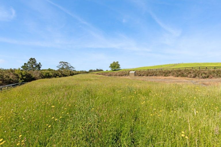 Photo of property in 369 Glenbrook Road, Kingseat, 2679