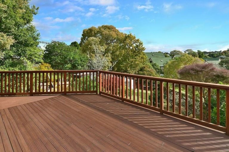 Photo of property in 32 D'oyly Drive, Stanmore Bay, Whangaparaoa, 0932