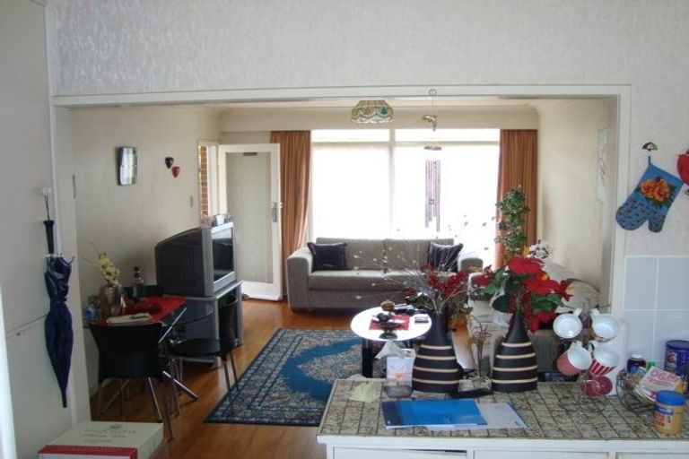 Photo of property in 4/3 Evelyn Place, Hillcrest, Auckland, 0627