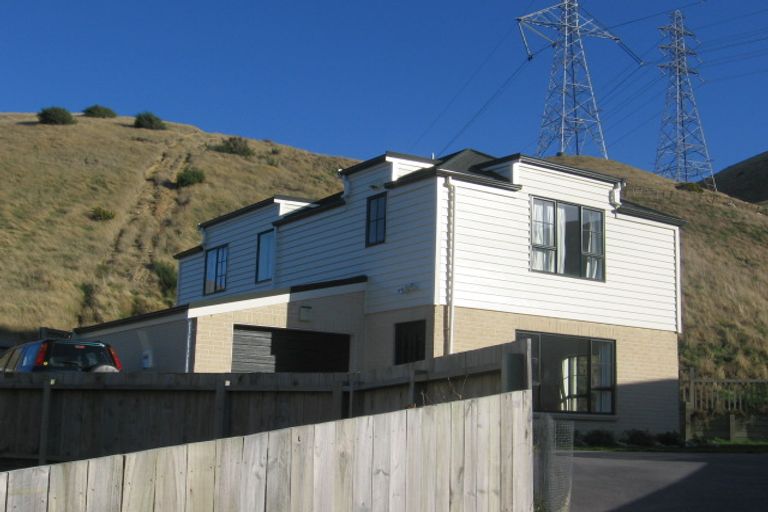 Photo of property in 70 Erlestoke Crescent, Churton Park, Wellington, 6037