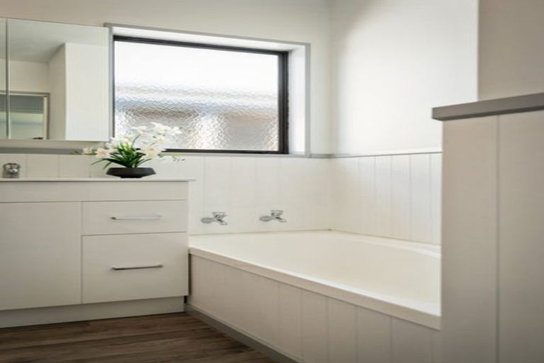 Photo of property in 1/111 Gilberthorpes Road, Hei Hei, Christchurch, 8042