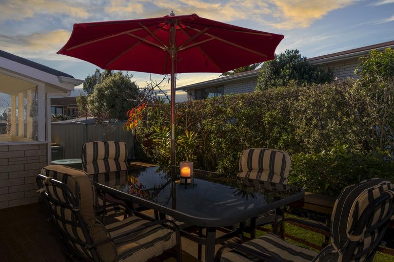 Photo of property in 9 Coppelia Avenue, Omokoroa, 3114