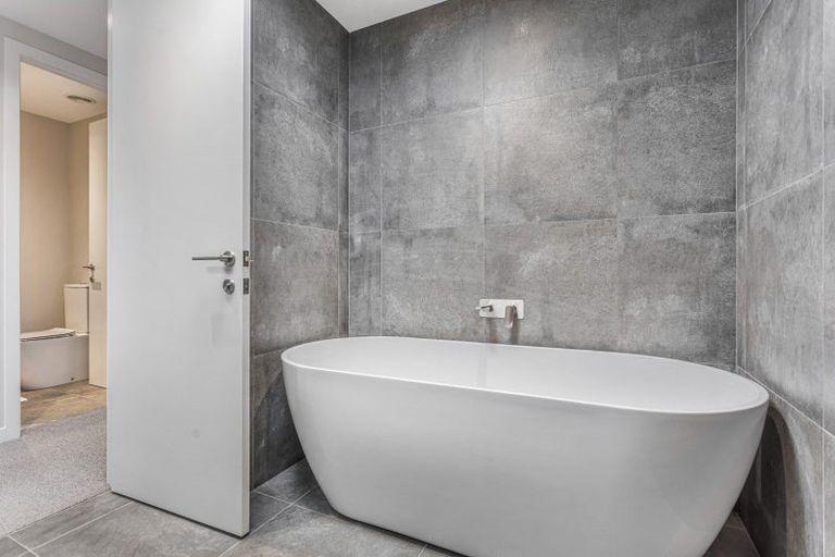 Photo of property in 98 Buckley Avenue, Hobsonville, Auckland, 0616