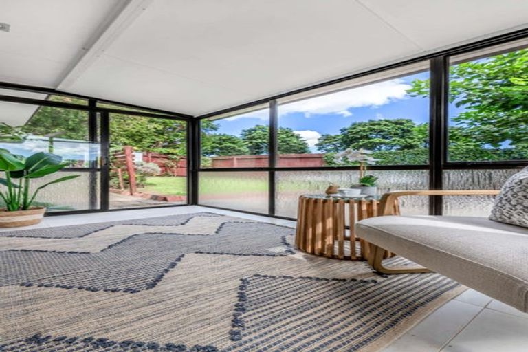 Photo of property in 1/48 Highland Park Drive, Highland Park, Auckland, 2010