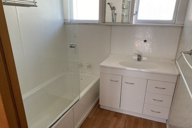 Photo of property in 51 Acacia Avenue, Upper Riccarton, Christchurch, 8041