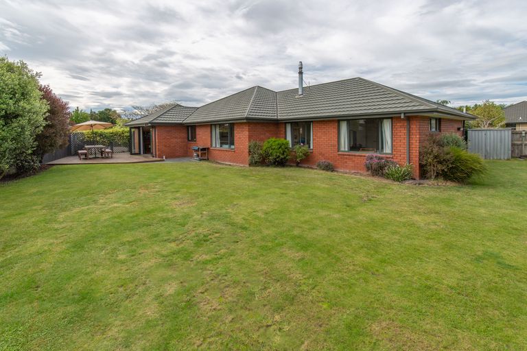 Photo of property in 3 Auden Common, Rolleston, 7614