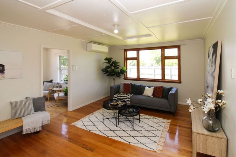 Photo of property in 284 High Street South, Carterton, 5713