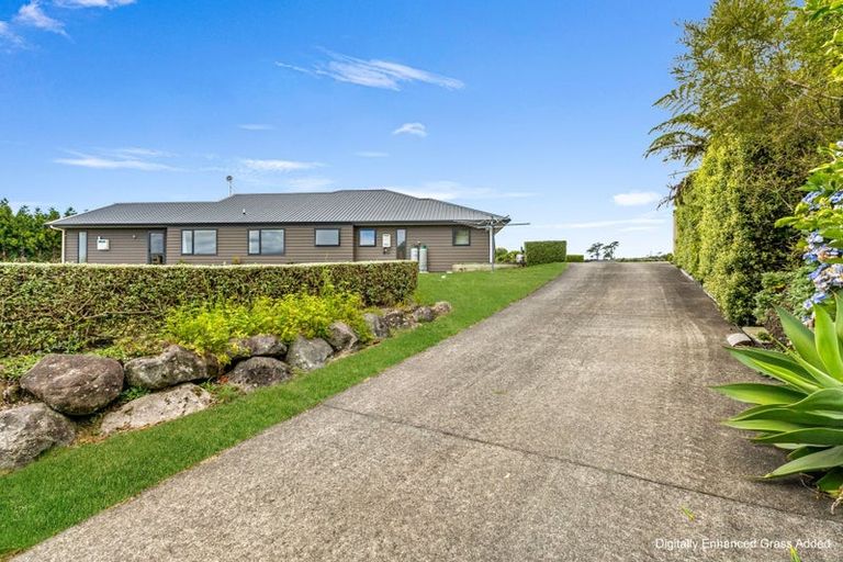 Photo of property in 98 Pitt Road, Hillsborough, New Plymouth, 4372