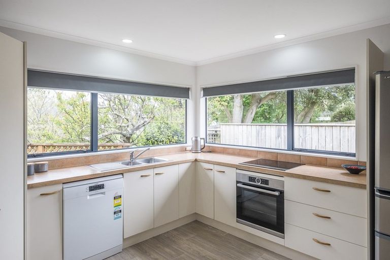 Photo of property in 4 The Avenue, Paraparaumu Beach, Paraparaumu, 5032