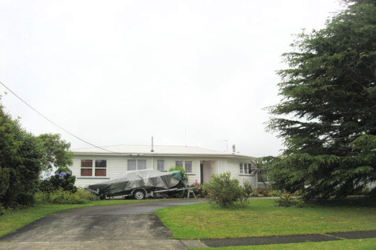Photo of property in 6 George Point Road, Onerahi, Whangarei, 0110