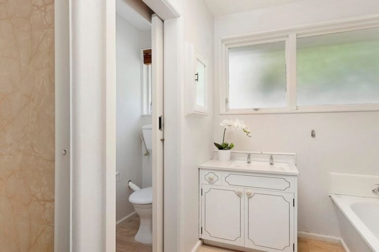 Photo of property in 5 Greenock Street, Redwood, Christchurch, 8051