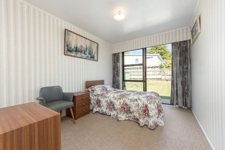 Photo of property in 61 Ennis Avenue, Pakuranga Heights, Auckland, 2010