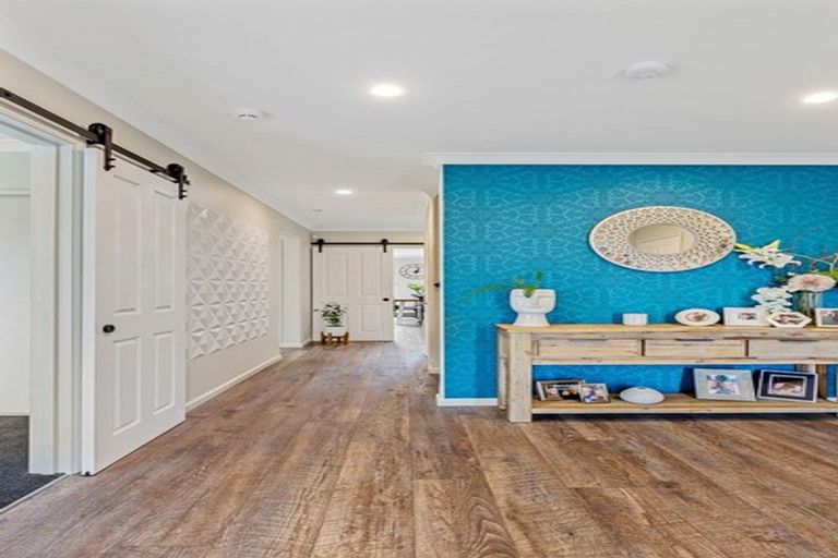 Photo of property in 8 Milkers Gate, Parklands, Christchurch, 8083