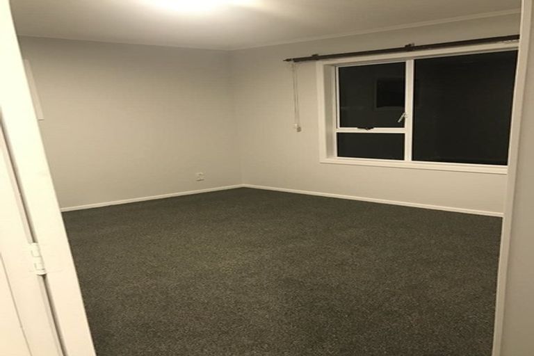 Photo of property in 97 Sturges Road, Henderson, Auckland, 0612