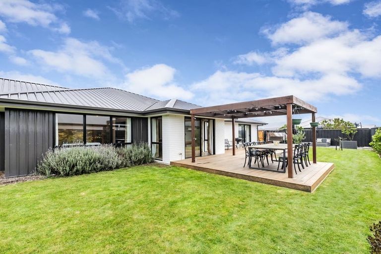 Photo of property in 43 Chris Drive, Rolleston, 7614