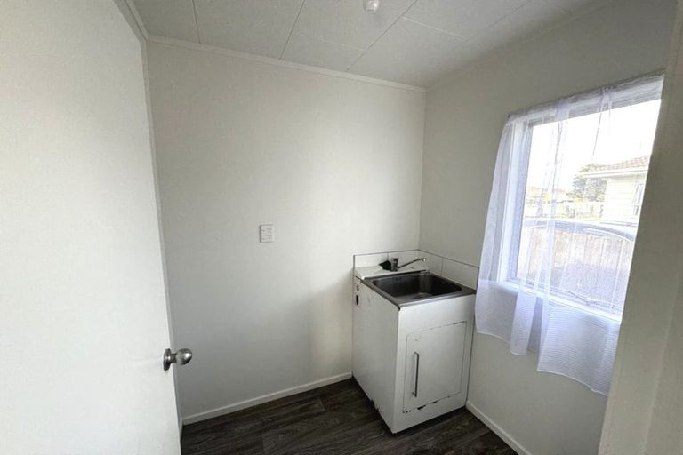 Photo of property in 49 Burundi Avenue, Clendon Park, Auckland, 2103