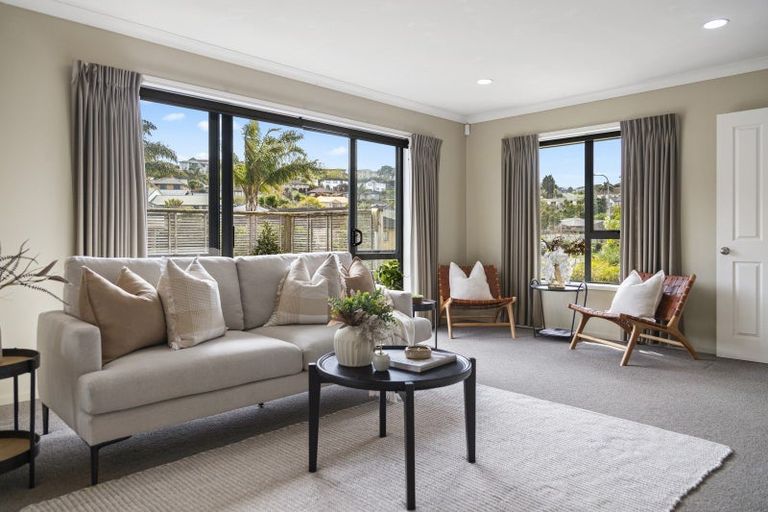 Photo of property in 16 Max Short Drive, Pukekohe, 2120