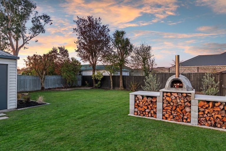 Photo of property in 8 Garnett Avenue, Spreydon, Christchurch, 8024