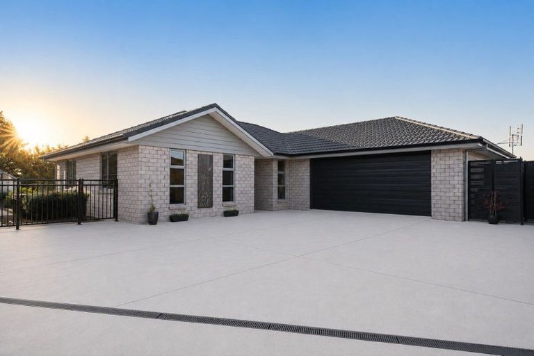Photo of property in 12 Alpha Way, Rolleston, 7615